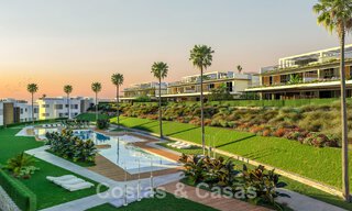 Nieuw project met prestige appartementen te koop met eigen zwembad, grenzend aan de golfbaan in Oost-Marbella 52425 