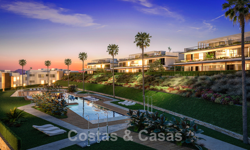 Nieuw project met prestige appartementen te koop met eigen zwembad, grenzend aan de golfbaan in Oost-Marbella 52428