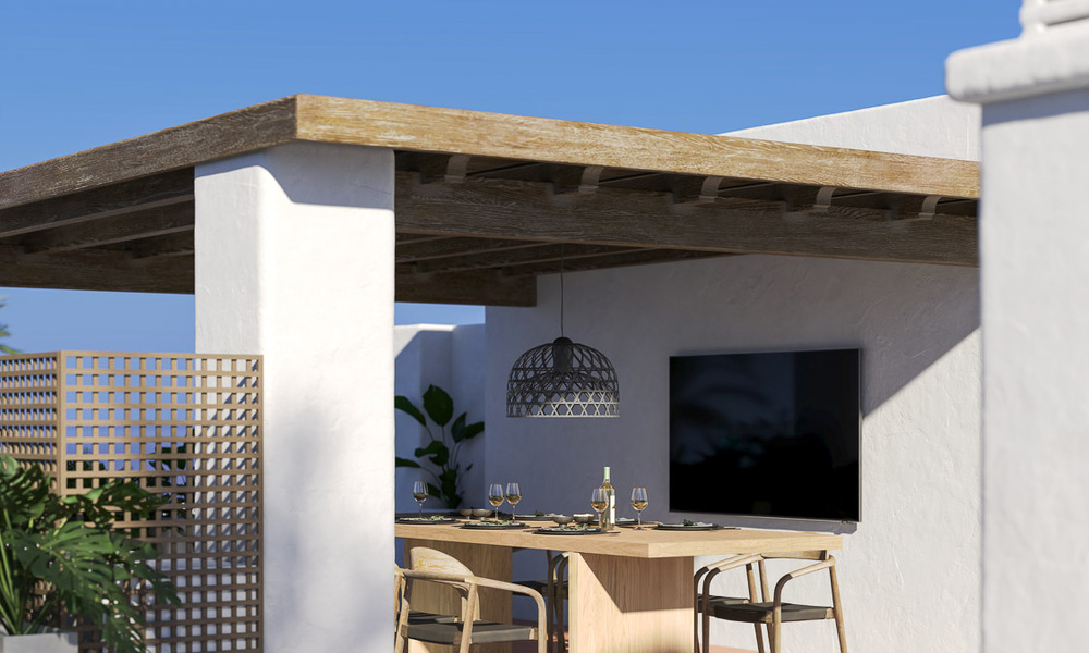 Verfijnd luxepenthouse te koop in een eerstelijnsstrand complex op de New Golden Mile tussen Marbella en Estepona 53003