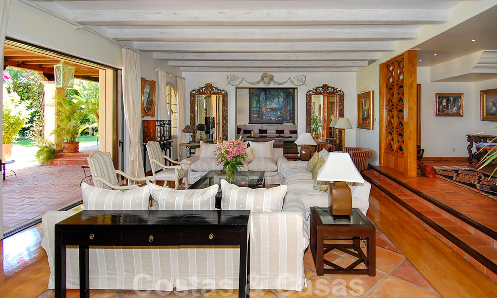 Majestueuze exclusieve villa te koop, eerstelijns strand, tussen Marbella en Estepona 29622