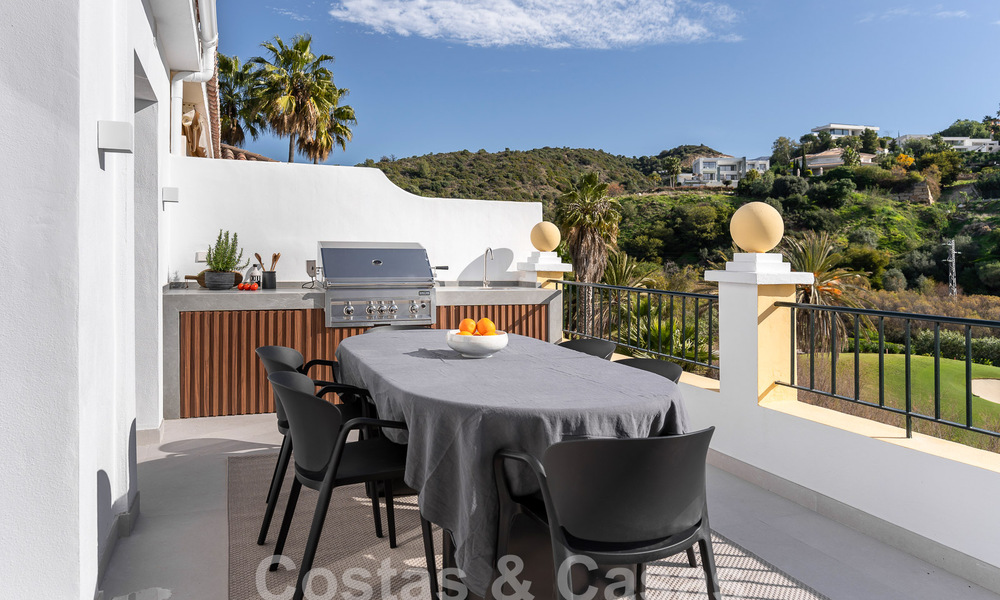 Kwalitatief gerenoveerd appartement te koop met uitzicht op de golfbanen van La Quinta te Benahavis - Marbella 54367