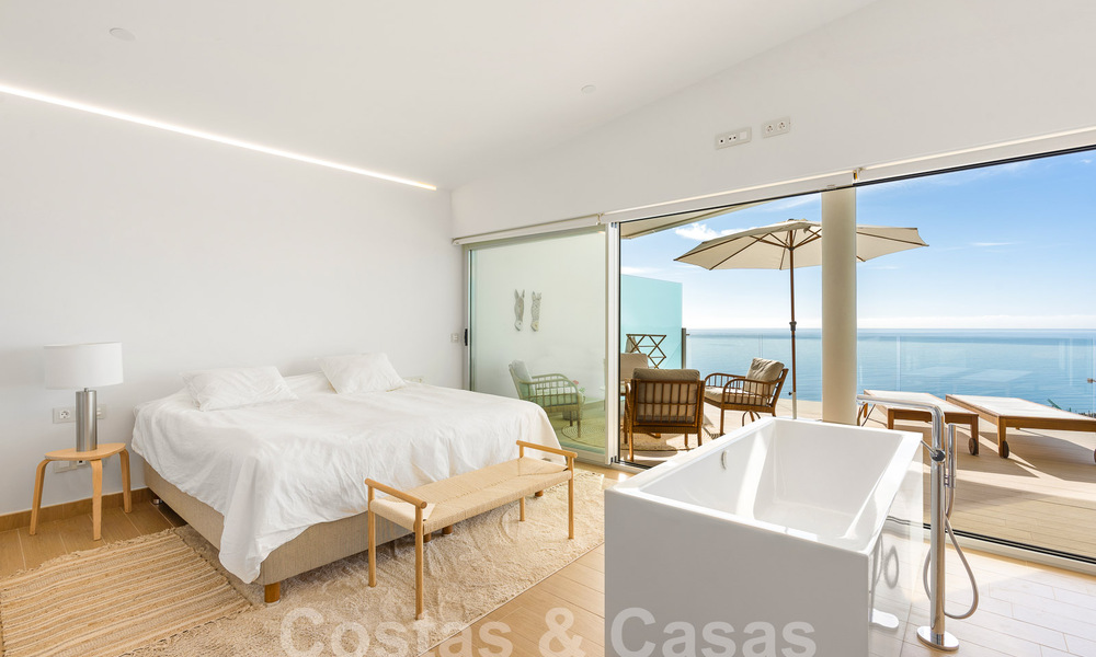 Uitmuntend en modern penthouse te koop met open zeezicht en op wandelafstand van het strand in Fuengirola - Benalmadena, Costa del Sol 54272