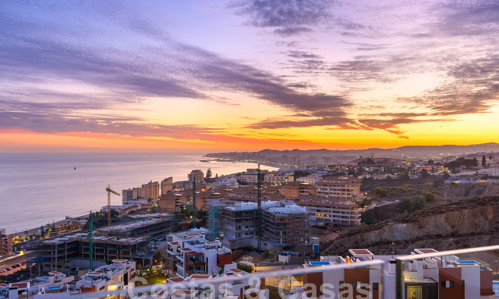 Uitmuntend en modern penthouse te koop met open zeezicht en op wandelafstand van het strand in Fuengirola - Benalmadena, Costa del Sol 54297