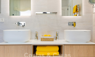 Mediterrane luxevilla te koop met 6 slaapkamers in een geprivilegieerde golfomgeving in Nueva Andalucia’s vallei, Marbella 53210 