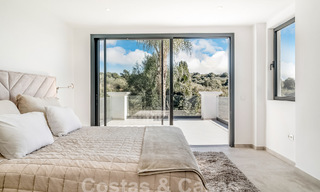 Mediterrane luxevilla te koop met een modernistische uitstraling in Benahavis - Marbella 53088 