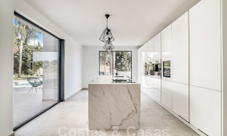 Mediterrane luxevilla te koop met een modernistische uitstraling in Benahavis - Marbella 53106 