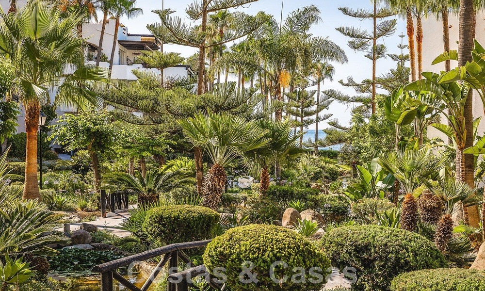 Mondain luxe appartement te koop, in Marina Puente Romano op de Golden Mile van Marbella 53768