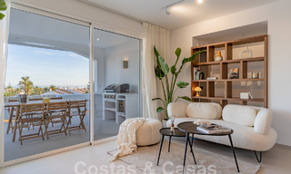 Charmant luxe appartement te koop met panoramisch uitzicht, op wandelafstand van Puerto Banus in Nueva Andalucia, Marbella 54394 