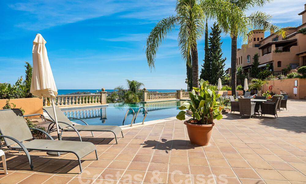 Luxueus duplex penthouse met adembenemend zeezicht te koop in de golfvallei van Nueva Andalucia, Marbella 54619