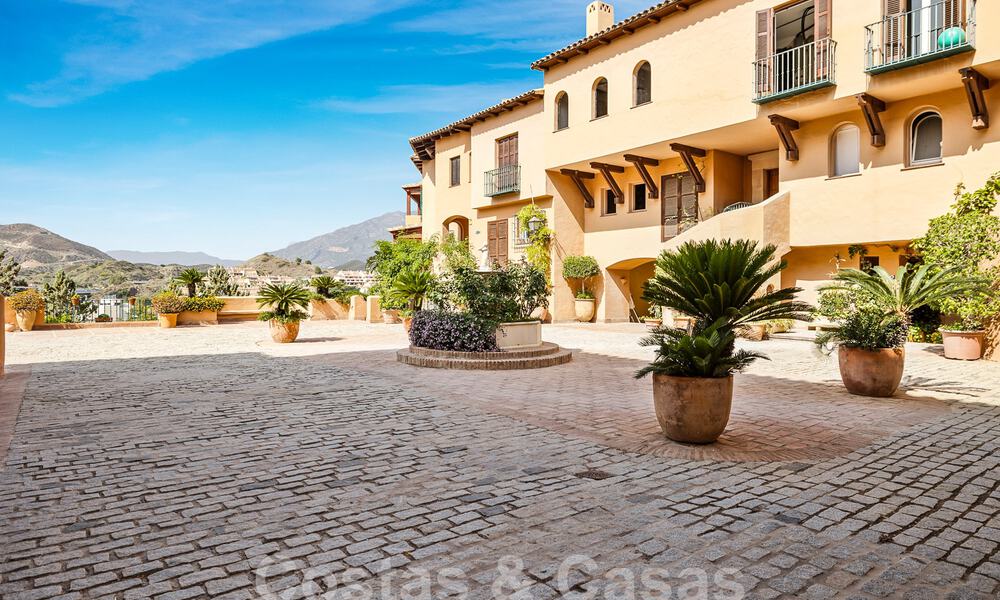 Luxueus duplex penthouse met adembenemend zeezicht te koop in de golfvallei van Nueva Andalucia, Marbella 54641