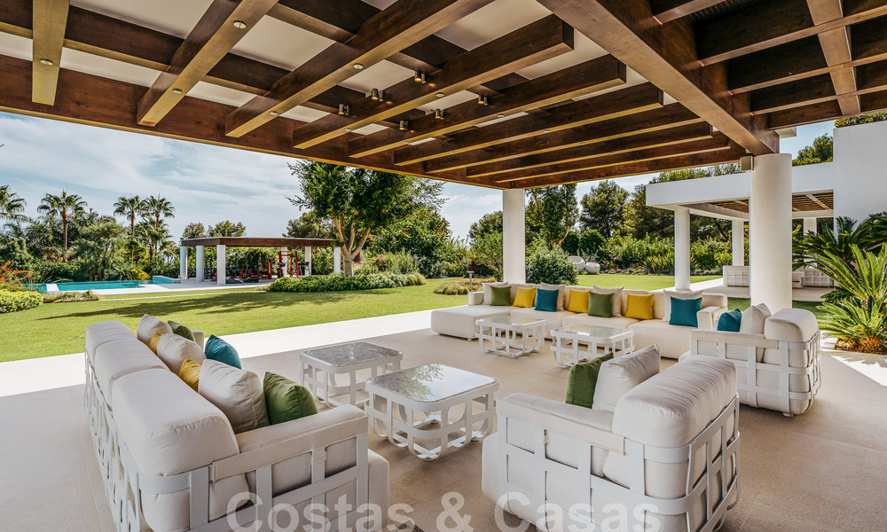 Majestueus landgoed te koop in een Mediterrane stijl in een gated villawijk van Sierra Blanca op de Golden Mile van Marbella 53716