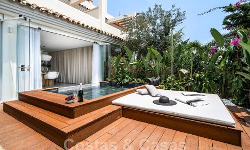 Luxueus appartement te koop met uitnodigend terras, privézwembad en zeezicht te Nueva Andalucia, Marbella 54949