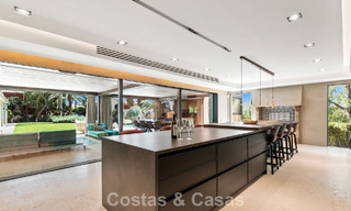 Rustieke luxevilla te koop met een verwarmd privézwembad en eigentijds interieur ten oosten van Marbella centrum 786368 