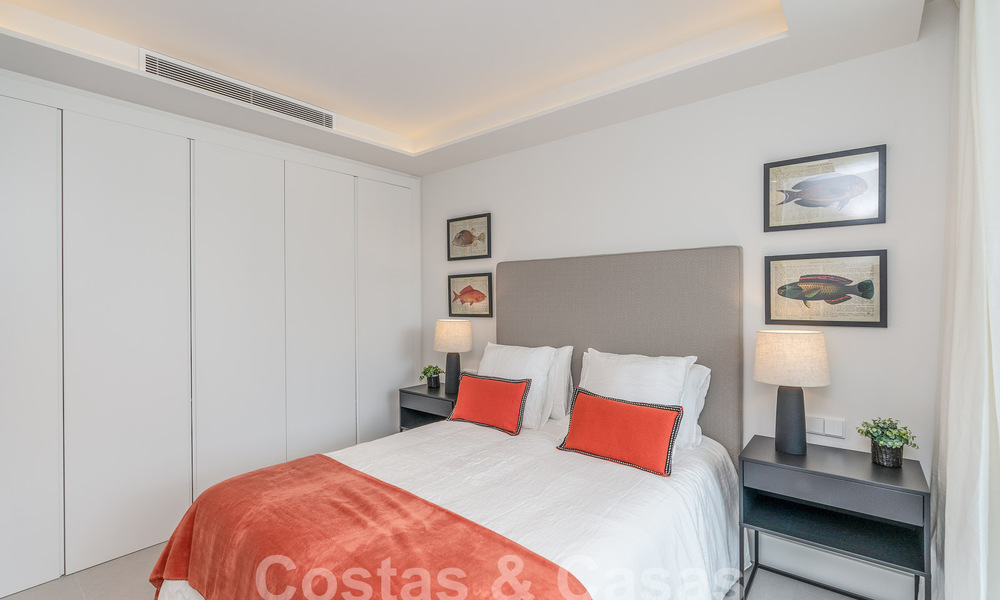 Eigentijds gerenoveerde luxevilla te koop in het hart van Nueva Andalucia’s golfvallei, Marbella 54818