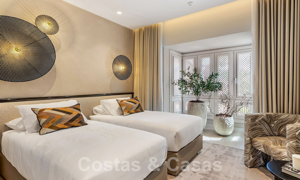 Uniek luxueus penthouse te koop, eerstelijnsstrand op de New Golden Mile tussen Marbella en Estepona centrum 54241