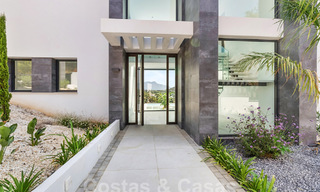 Gloednieuwe, moderne luxevilla te koop met panoramisch uitzicht in Marbella - Benahavis 61443 