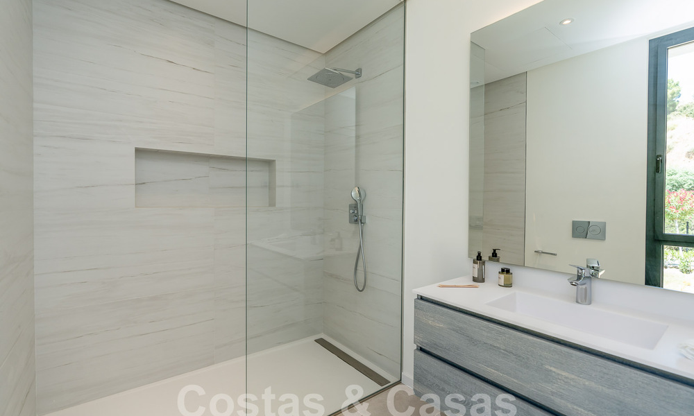 Luxevilla in een moderne-Andalusische stijl te koop in een fantastische, natuurlijke omgeving van Marbella - Benahavis 55261