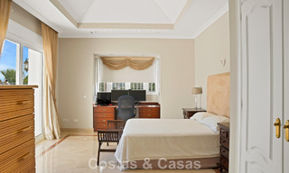 Statige luxe mansion in Andalusische stijl met zeezicht in de golfvallei van Nueva Andalucia, Marbella 779192 