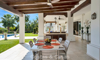 Statige luxe mansion in Andalusische stijl met zeezicht in de golfvallei van Nueva Andalucia, Marbella 779209 