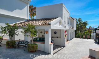 Statige luxe mansion in Andalusische stijl met zeezicht in de golfvallei van Nueva Andalucia, Marbella 779218 