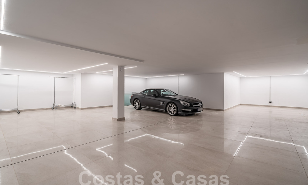 Nieuwe, modernistische designervilla te koop met uitzicht op de golfbaan in een golfresort, Marbella - Benahavis 55535