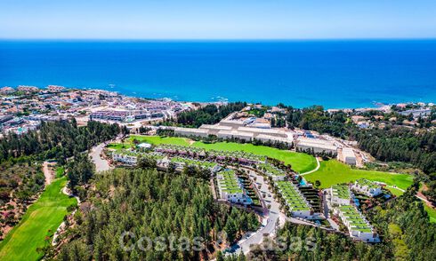 Nieuwbouwproject bestaande uit rijwoningen te koop, op een steenworp van de Golf Club in Mijas Costa, Costa del Sol 61201