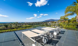 Modernistische luxevilla te koop met zeezicht in vijfsterren golfresort te Marbella - Benahavis 56755 