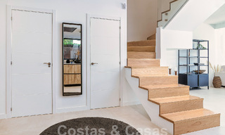 Prachtige, halfvrijstaande luxe woning te koop met privézwembad, op loopafstand van het strand en centrum van San Pedro, Marbella 56782 