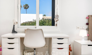 Prachtige, halfvrijstaande luxe woning te koop met privézwembad, op loopafstand van het strand en centrum van San Pedro, Marbella 56791 