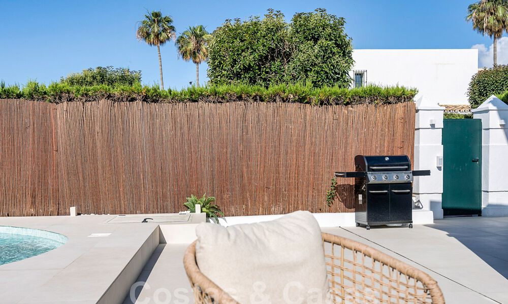 Prachtige, halfvrijstaande luxe woning te koop met privézwembad, op loopafstand van het strand en centrum van San Pedro, Marbella 56796