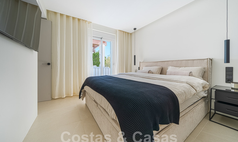Instapklaar, luxueus appartement te koop met uitnodigend terras en zeezicht in Marbella - Benahavis 57280