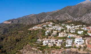 Spaanse luxevilla te koop met panoramisch zeezicht in een gated community in de heuvels van Marbella 57348 