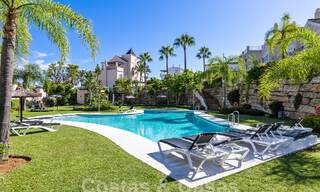 Ruim rijhuis te koop met 4 slaapkamers en zeezicht, in een gated complex op de New Golden Mile tussen Marbella en Estepona 57079 