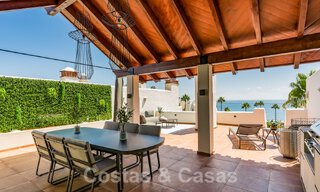 Luxe penthouse te koop in een gated eerstelijnsstrand complex met magnifiek zeezicht op de New Golden Mile tussen Marbella en Estepona 56963 