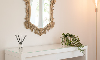 Fantastisch, eerstelijnsstrand appartement te koop met frontaal zeezicht op enkele minuten van Estepona centrum 57048 