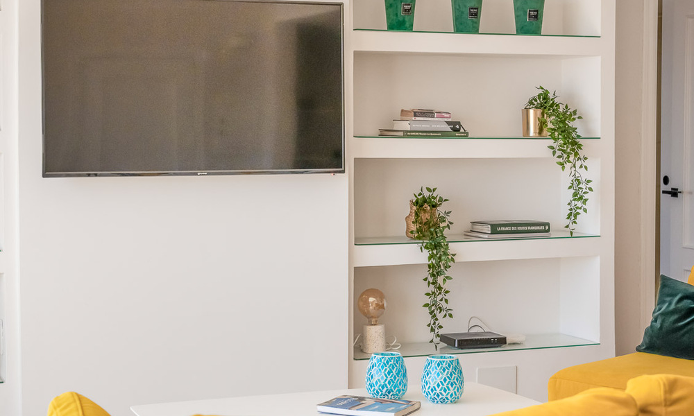 Fantastisch, eerstelijnsstrand appartement te koop met frontaal zeezicht op enkele minuten van Estepona centrum 57065