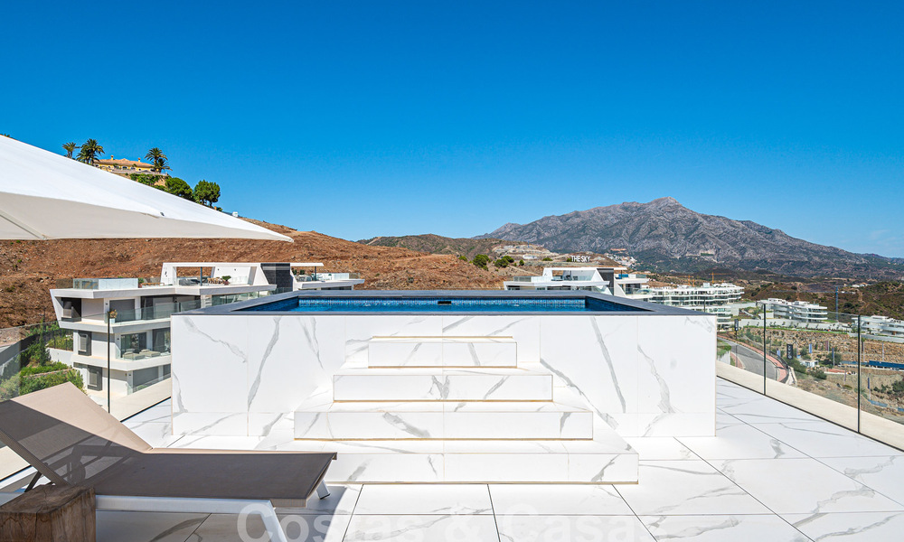 Eersteklas penthouse te koop met privézwembad en panoramisch zeezicht in de heuvels van Marbella - Benahavis 58445