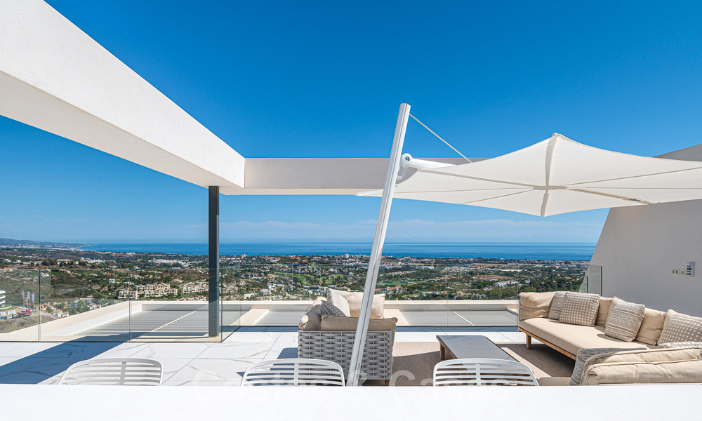 Eersteklas penthouse te koop met privézwembad en panoramisch zeezicht in de heuvels van Marbella - Benahavis 58449