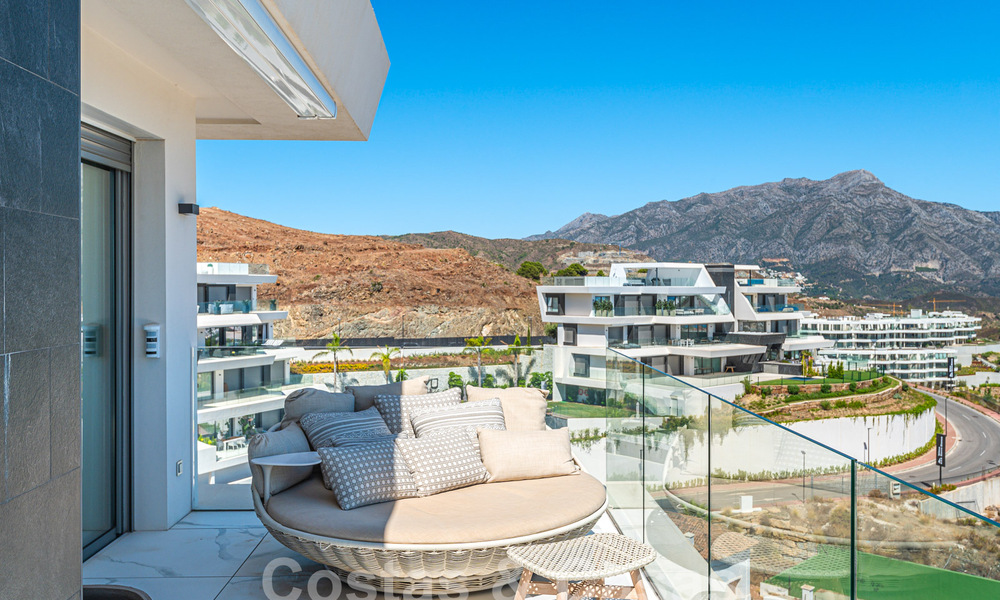 Eersteklas penthouse te koop met privézwembad en panoramisch zeezicht in de heuvels van Marbella - Benahavis 58468