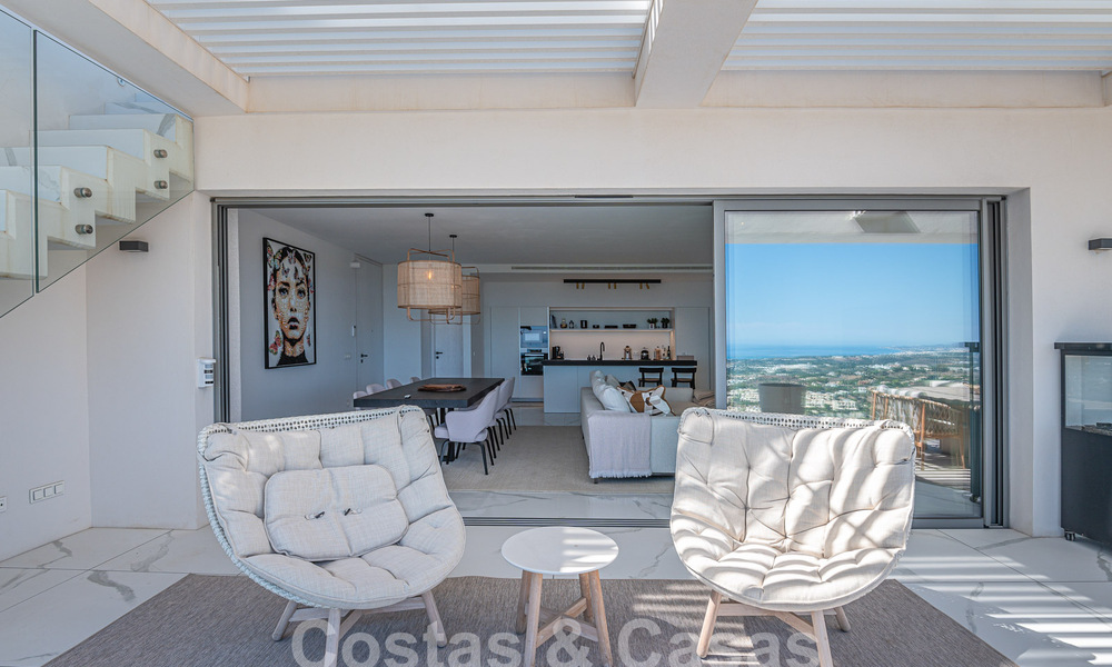 Eersteklas penthouse te koop met privézwembad en panoramisch zeezicht in de heuvels van Marbella - Benahavis 58472