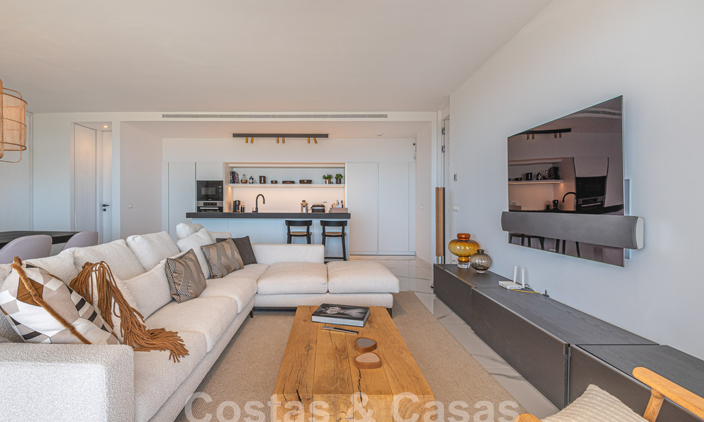 Eersteklas penthouse te koop met privézwembad en panoramisch zeezicht in de heuvels van Marbella - Benahavis 58480