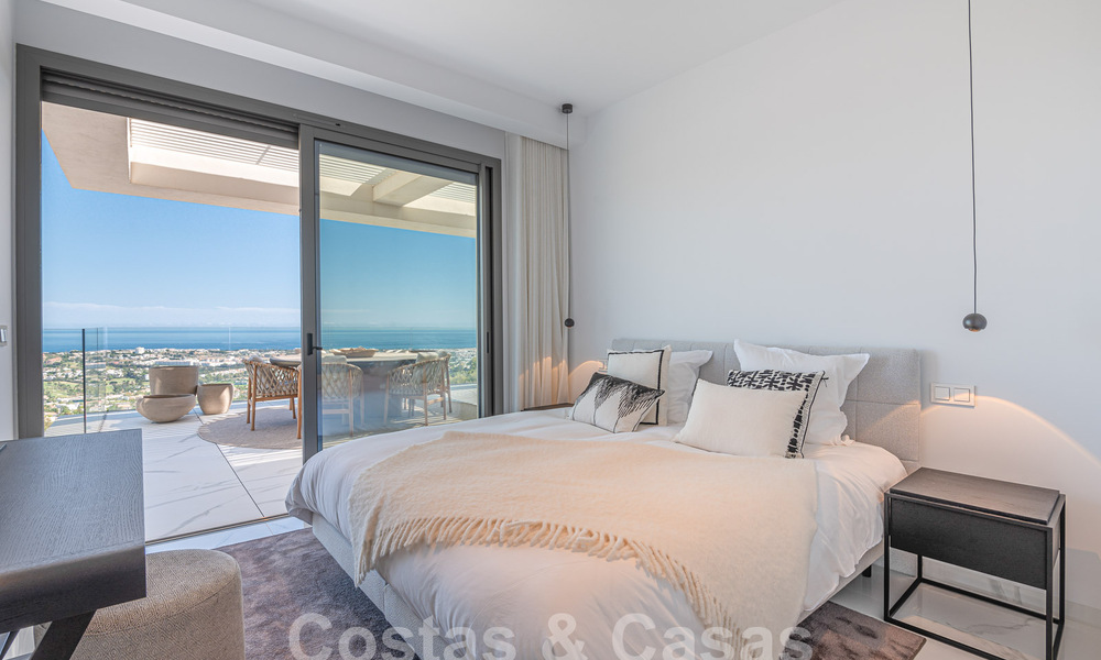 Eersteklas penthouse te koop met privézwembad en panoramisch zeezicht in de heuvels van Marbella - Benahavis 58483