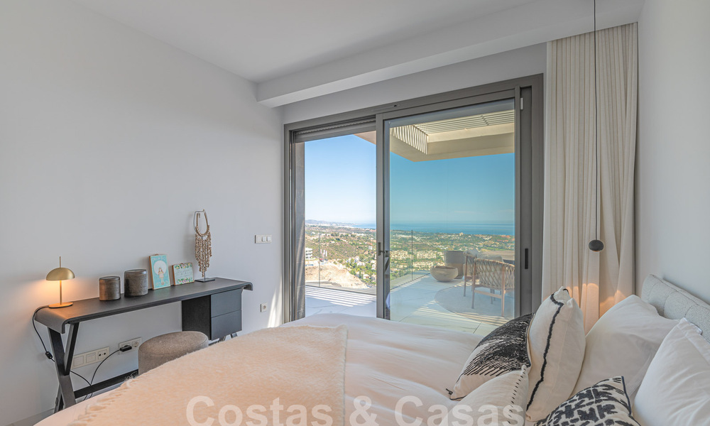 Eersteklas penthouse te koop met privézwembad en panoramisch zeezicht in de heuvels van Marbella - Benahavis 58484