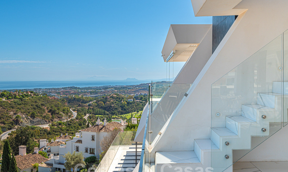 Eersteklas penthouse te koop met privézwembad en panoramisch zeezicht in de heuvels van Marbella - Benahavis 58494