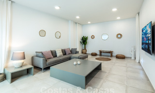 Moderne villa te koop in een gated urbanisatie op de New Golden Mile tussen Marbella en Estepona 57835 