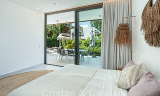 Moderne villa te koop in een gated urbanisatie op de New Golden Mile tussen Marbella en Estepona 57842 