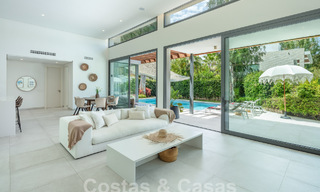 Moderne villa te koop in een gated urbanisatie op de New Golden Mile tussen Marbella en Estepona 57843 