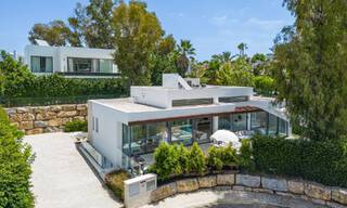 Moderne villa te koop in een gated urbanisatie op de New Golden Mile tussen Marbella en Estepona 57847 
