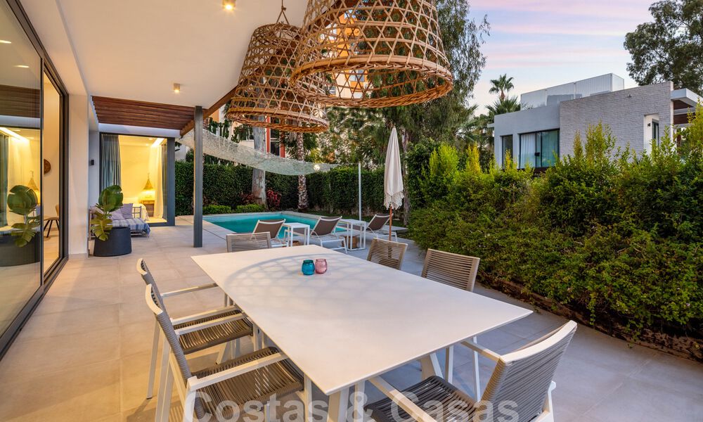 Moderne villa te koop in een gated urbanisatie op de New Golden Mile tussen Marbella en Estepona 57856