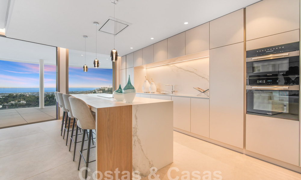 Eersteklas, luxe appartement te koop met schitterend uitzicht op zee, golf en berglandschap in Marbella - Benahavis 58425